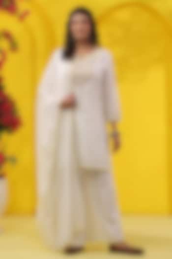 White & Mango Yellow Cotton Mulmul Embroidered Kurta Set by Scakhi Luxe at Pernia's Pop Up Shop