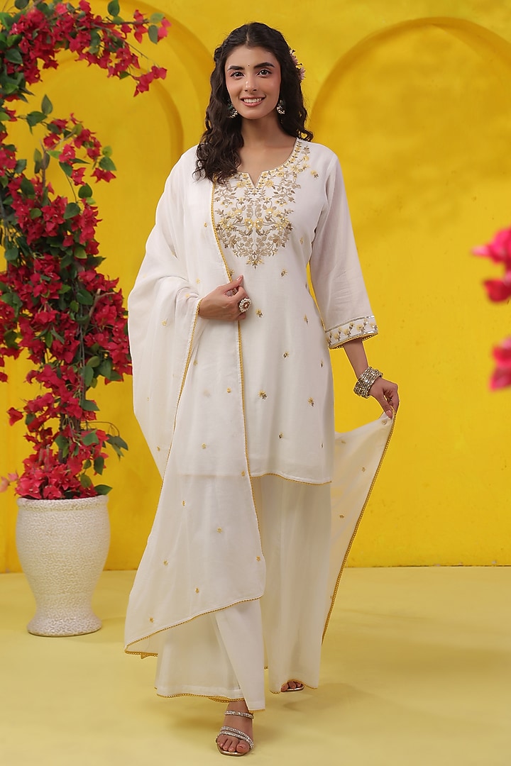 White & Mustard Cotton Mulmul Embroidered Kurta Set by Scakhi Luxe at Pernia's Pop Up Shop