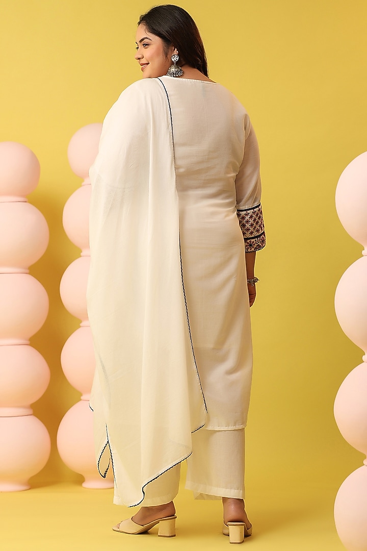 White Cotton Mulmul Chikankari Embroidered Kurta Set by Scakhi Luxe at Pernia's Pop Up Shop