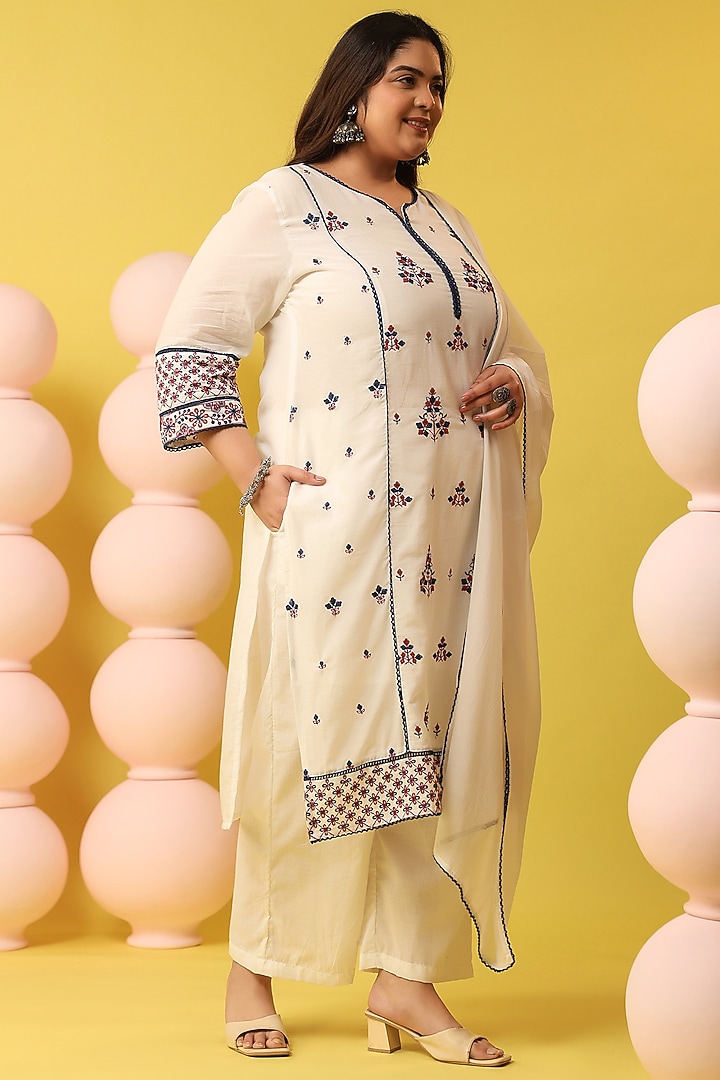 White Cotton Mulmul Chikankari Embroidered Kurta Set by Scakhi Luxe at Pernia's Pop Up Shop