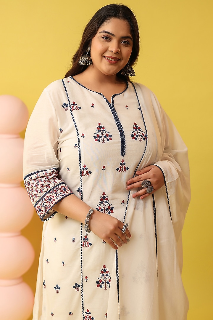 White Cotton Mulmul Chikankari Embroidered Kurta Set by Scakhi Luxe at Pernia's Pop Up Shop