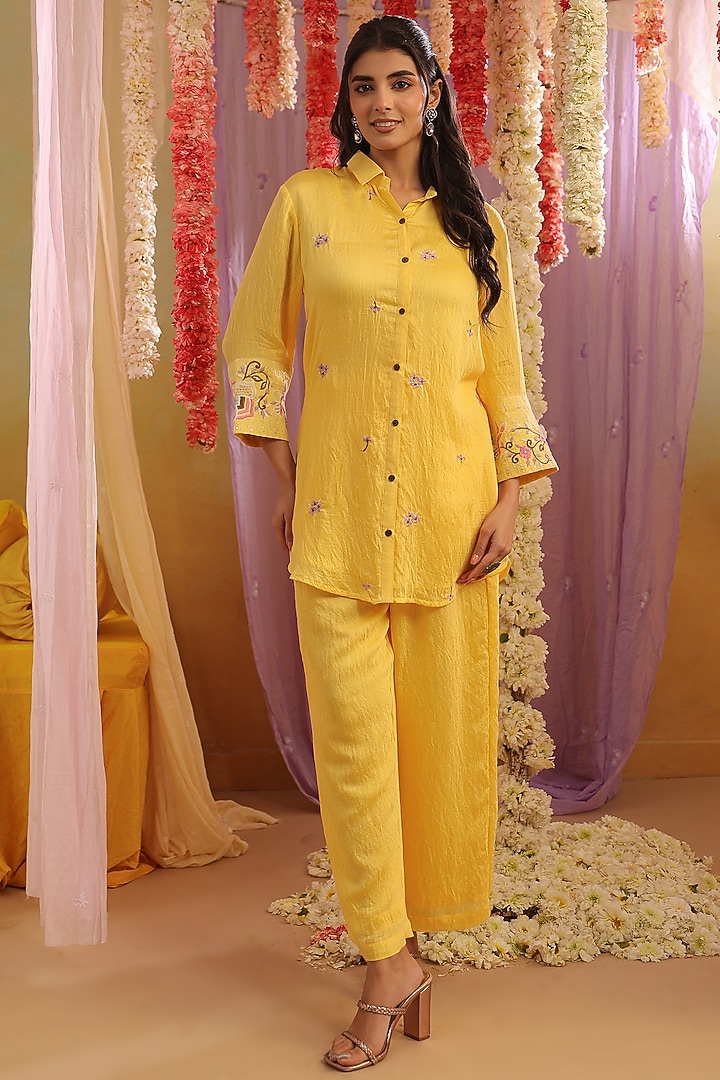 Yellow Mul Chanderi Embroidered Co-Ord Set by Scakhi Luxe at Pernia's Pop Up Shop