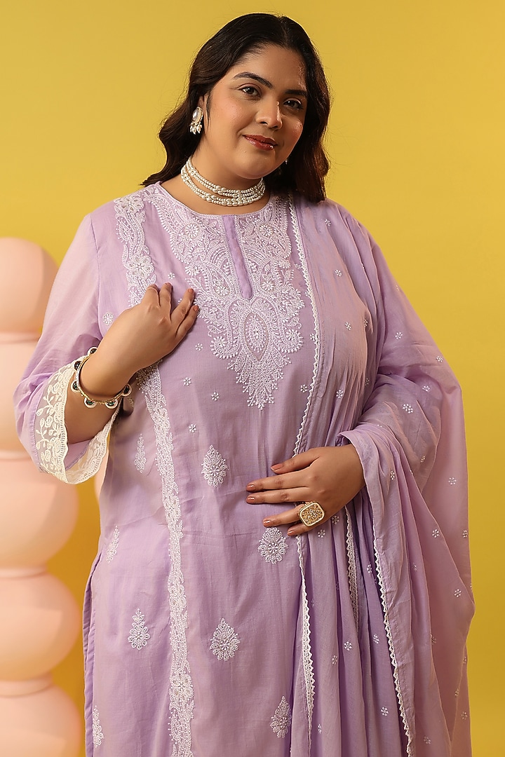 Lavender Mulmul Chikankari Embroidered Straight Kurta Set by Scakhi Luxe at Pernia's Pop Up Shop