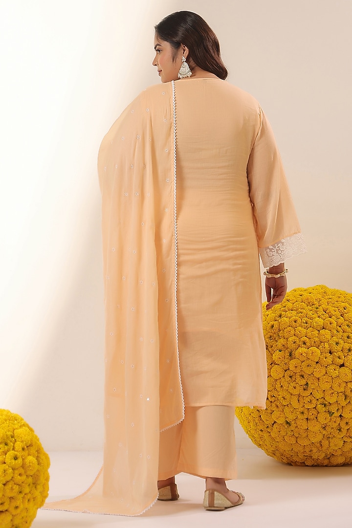 Peach Mulmul Chikankari Embroidered Straight Kurta Set by Scakhi Luxe at Pernia's Pop Up Shop