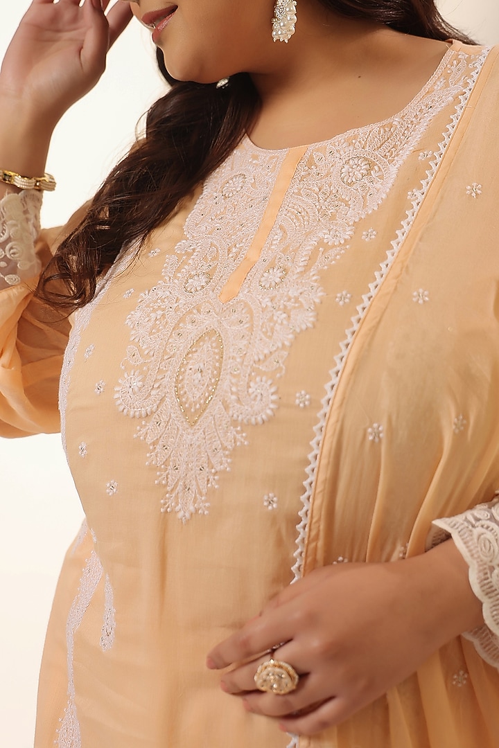 Peach Mulmul Chikankari Embroidered Straight Kurta Set by Scakhi Luxe at Pernia's Pop Up Shop