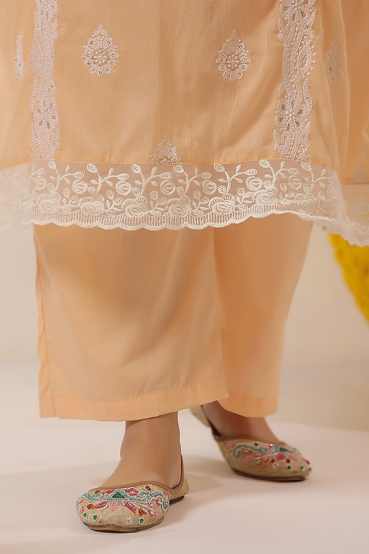 Peach Mulmul Chikankari Embroidered Straight Kurta Set by Scakhi Luxe at Pernia's Pop Up Shop