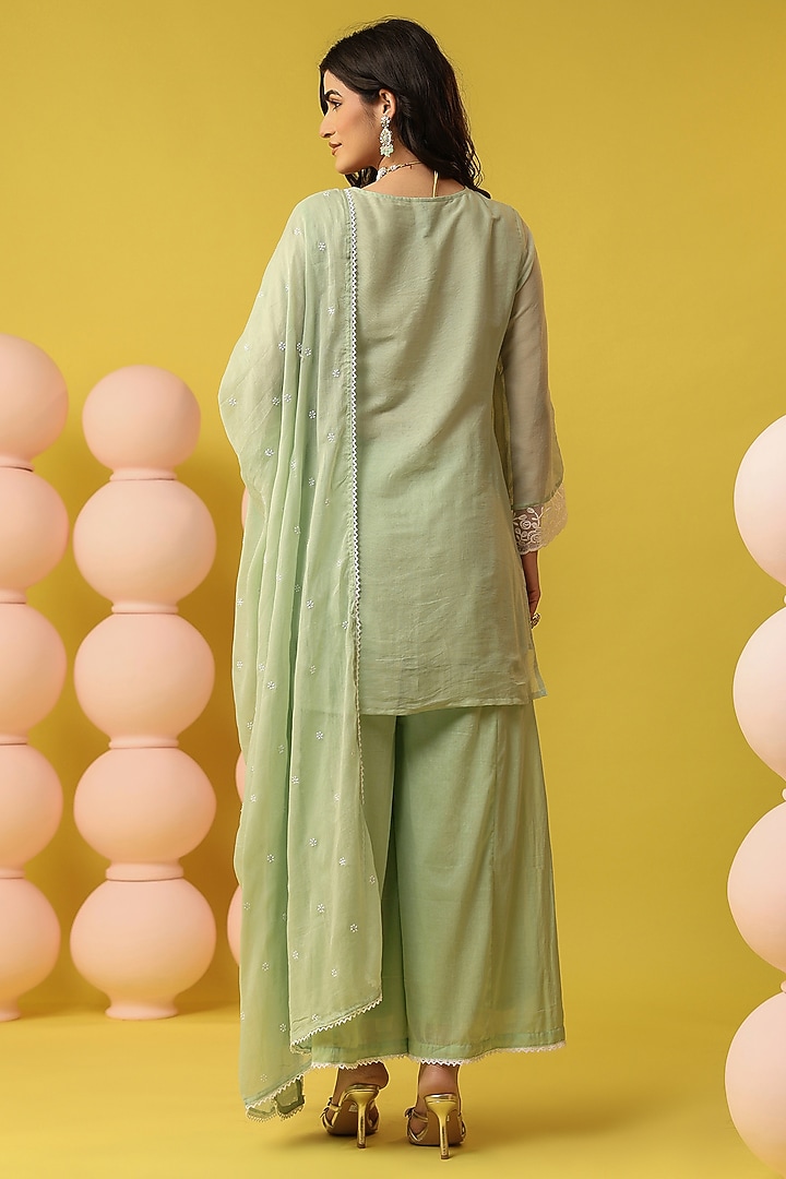 Green Mulmul Chikankari Kurta Set by Scakhi Luxe at Pernia's Pop Up Shop
