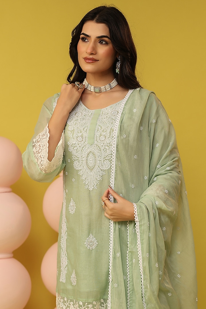 Green Mulmul Chikankari Kurta Set by Scakhi Luxe at Pernia's Pop Up Shop