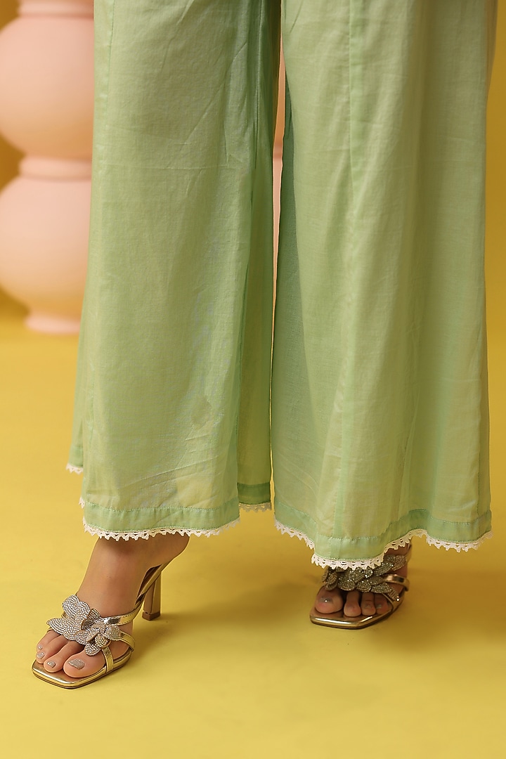 Green Mulmul Chikankari Kurta Set by Scakhi Luxe at Pernia's Pop Up Shop