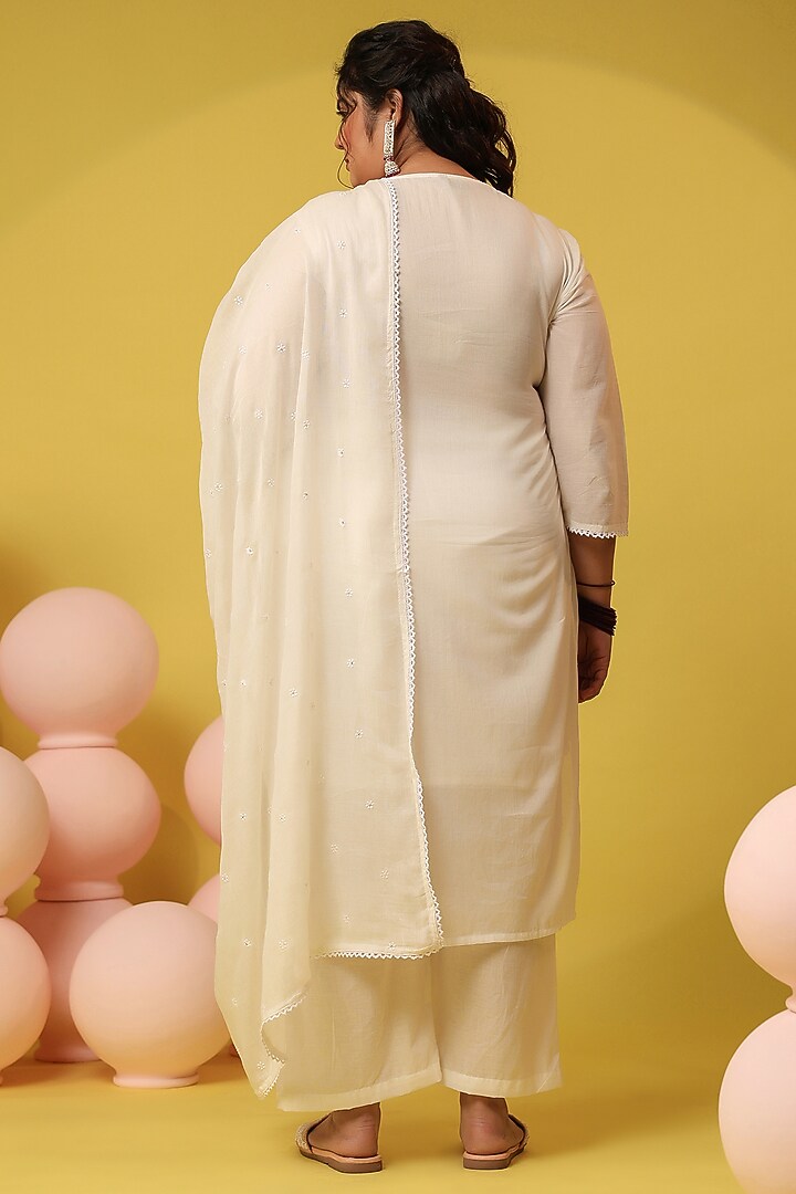 White Mulmul Chikankari Embroidered Straight Kurta Set by Scakhi Luxe at Pernia's Pop Up Shop