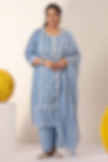 Powder Blue Mulmul Thread Embroidered Straight Kurta Set by Scakhi Luxe at Pernia's Pop Up Shop