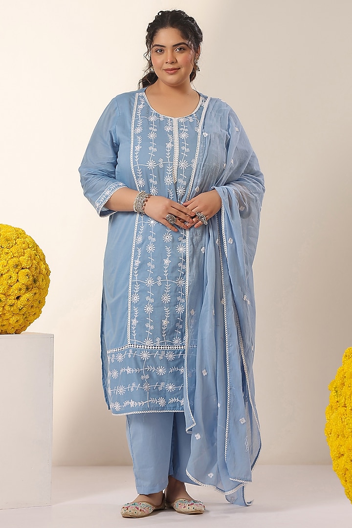Powder Blue Mulmul Thread Embroidered Straight Kurta Set by Scakhi Luxe at Pernia's Pop Up Shop