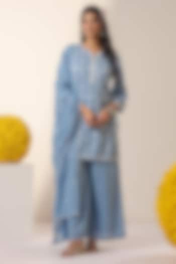 Powder Blue Mulmul Thread Embroidered Straight Kurta Set by Scakhi Luxe at Pernia's Pop Up Shop