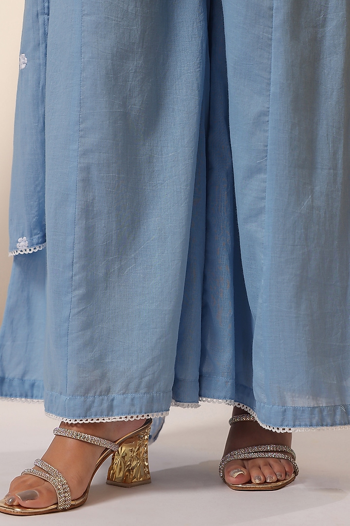 Powder Blue Mulmul Thread Embroidered Straight Kurta Set by Scakhi Luxe at Pernia's Pop Up Shop