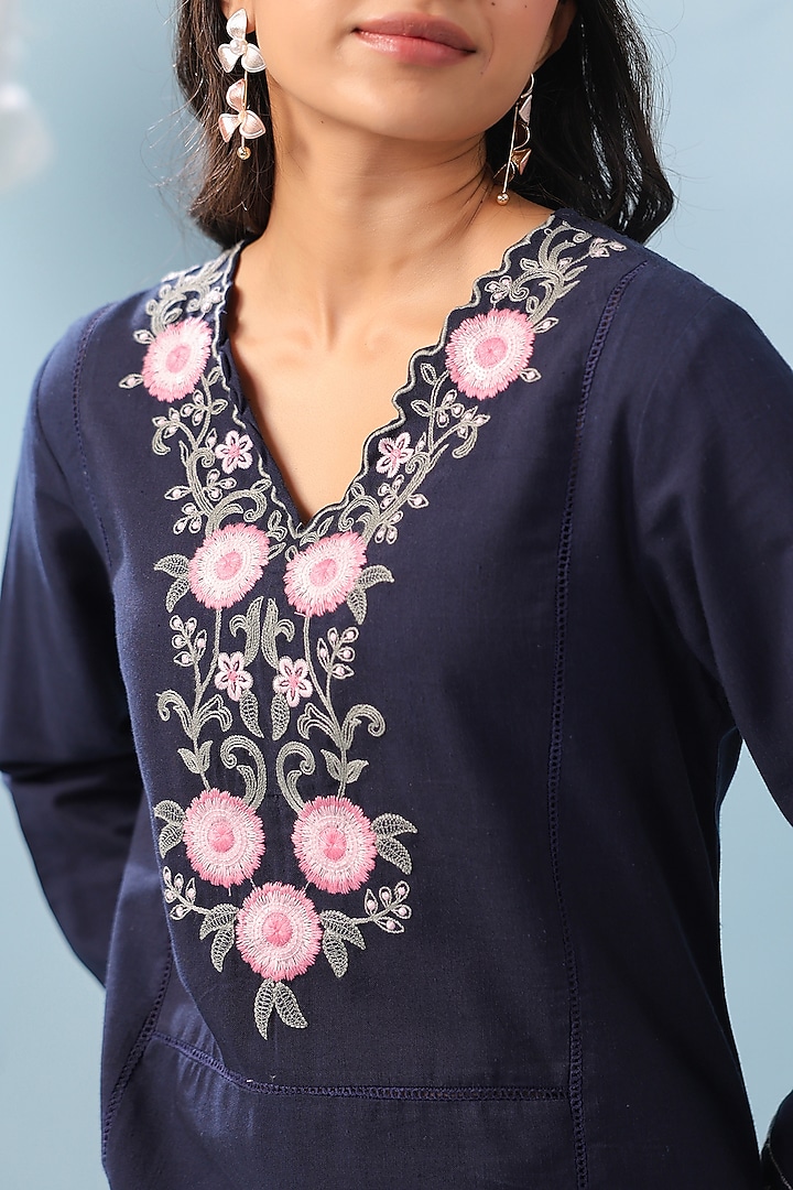 Indigo Cotton Blend Embroidered Paneled Kurta Set by Scakhi Luxe at Pernia's Pop Up Shop