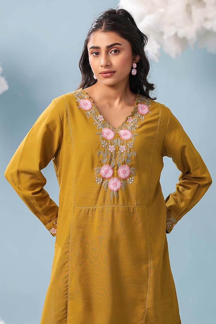 Olive Cotton Blend Embroidered Paneled Kurta Set by Scakhi Luxe at Pernia's Pop Up Shop