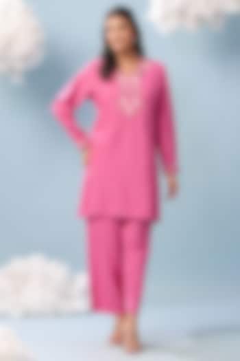 Rose Pink Cotton Blend Embroidered Paneled Kurta Set by Scakhi Luxe at Pernia's Pop Up Shop