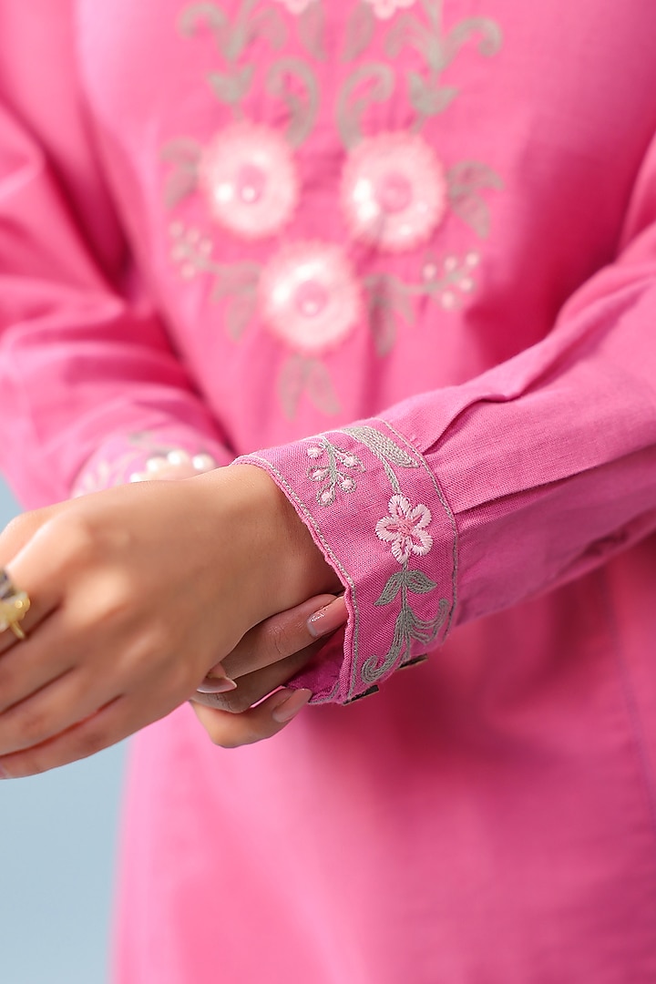 Rose Pink Cotton Blend Embroidered Paneled Kurta Set by Scakhi Luxe at Pernia's Pop Up Shop