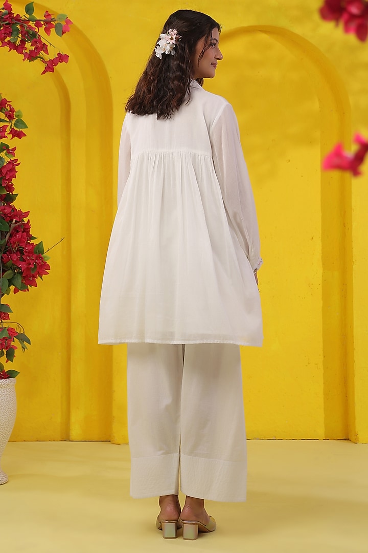White Cotton Mulmul Embroidered Co-Ord Set by Scakhi Luxe at Pernia's Pop Up Shop