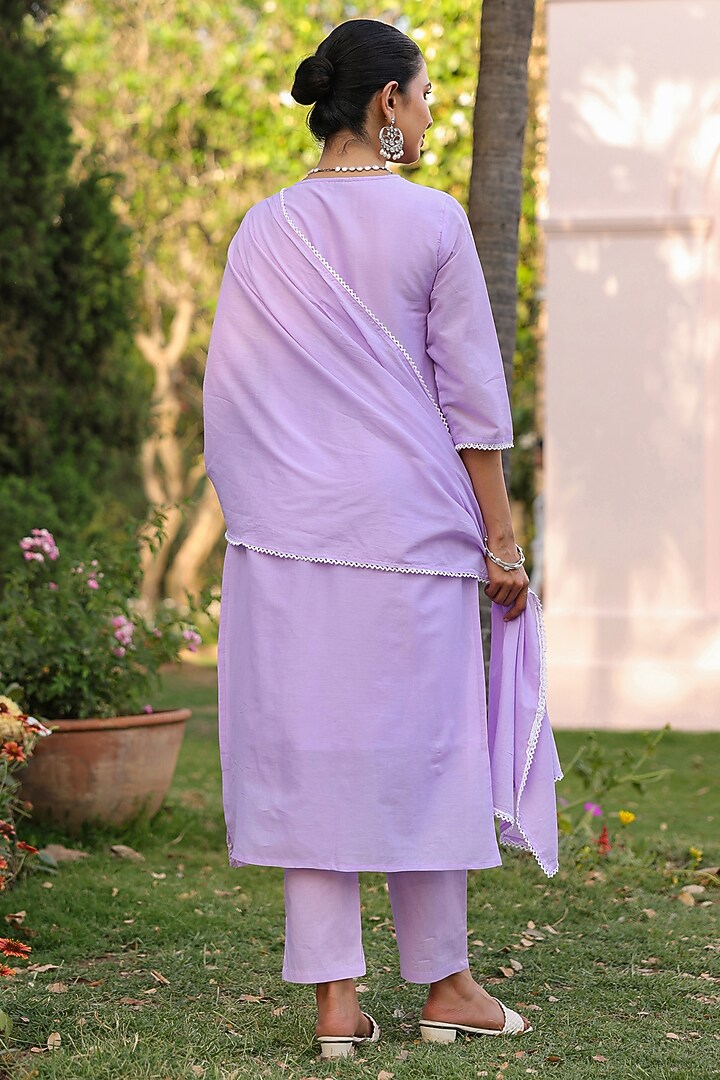 Lavender Cotton Mulmul Chikankari Embroidered Kurta Set by Scakhi Luxe at Pernia's Pop Up Shop