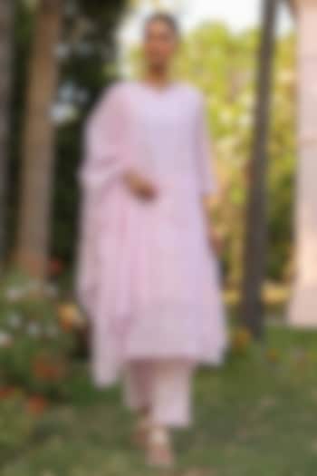 Pink Cotton Mulmul Chikankari Embroidered Kurta Set by Scakhi Luxe at Pernia's Pop Up Shop