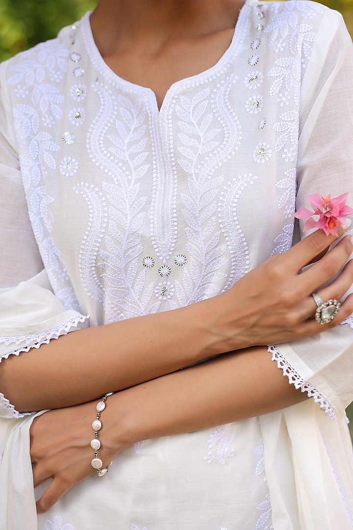 White Cotton Mulmul Chikankari Embroidered Kurta Set by Scakhi Luxe at Pernia's Pop Up Shop