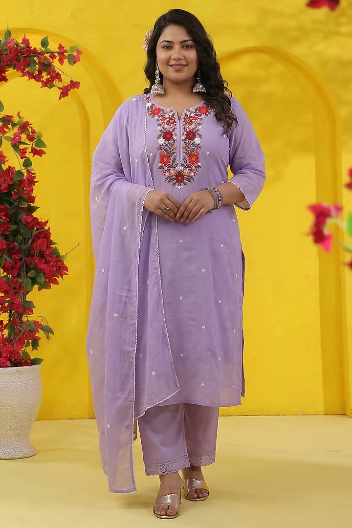 Lavender Cotton Mulmul Kashmiri Embroidered Kurta Set by Scakhi Luxe at Pernia's Pop Up Shop