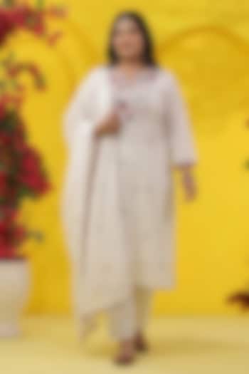 White Cotton Mulmul Embroidered Kurta Set by Scakhi Luxe at Pernia's Pop Up Shop