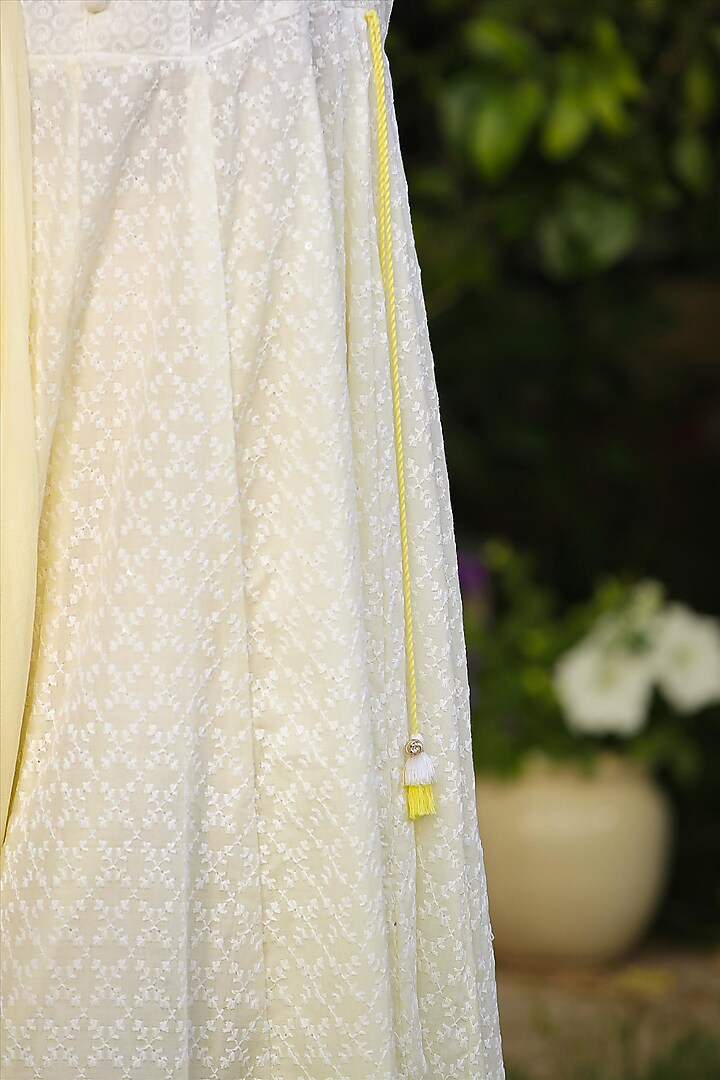 White Cotton Chikankari Anarkali Set by Scakhi Luxe at Pernia's Pop Up Shop