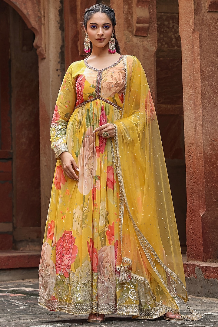 Yellow Chinon Silk Floral Printed & Sequins Embellished Kurta Set by Scakhi Luxe at Pernia's Pop Up Shop