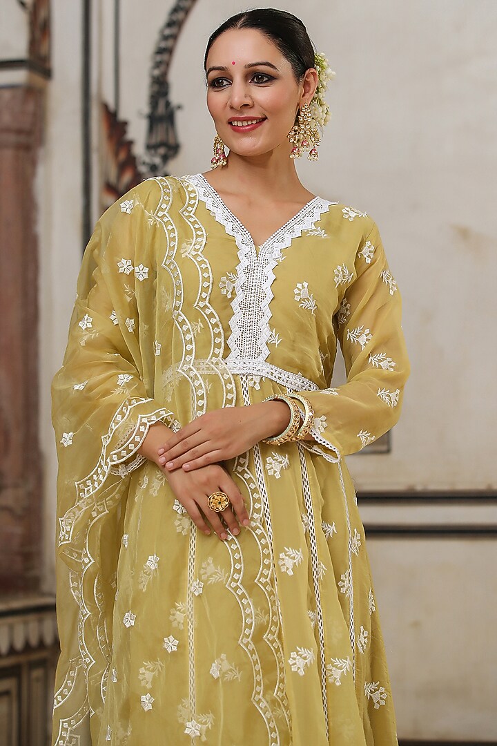 Yellow Organza Chikankari Embroidered Anarkali Set by Scakhi Luxe at Pernia's Pop Up Shop