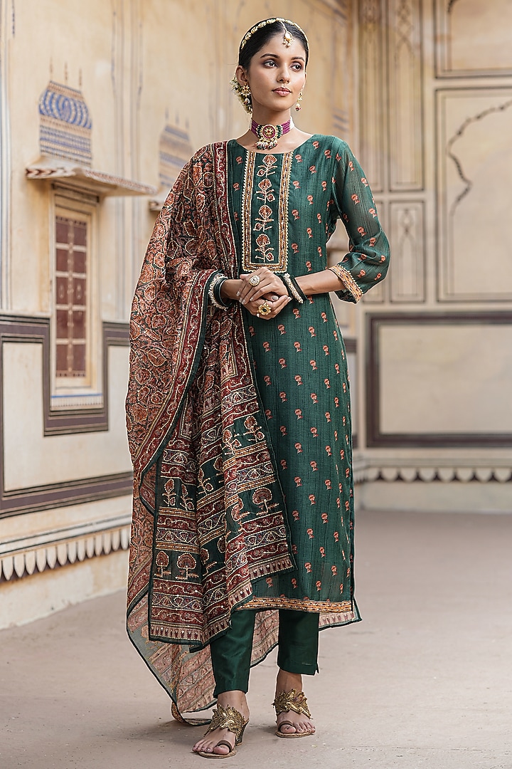 Green Chanderi Silk Printed & Kantha Embellished Kurta Set by Scakhi