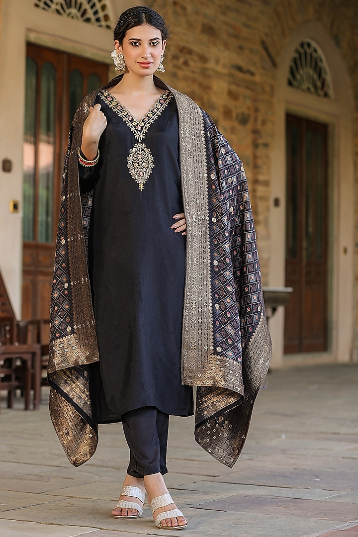 Black Russian Silk Jacquard Sequins Embellished Kurta Set by Scakhi at Pernia's Pop Up Shop