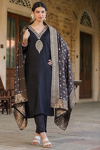 Black Russian Silk Jacquard Sequins Embellished Kurta Set by Scakhi Luxe