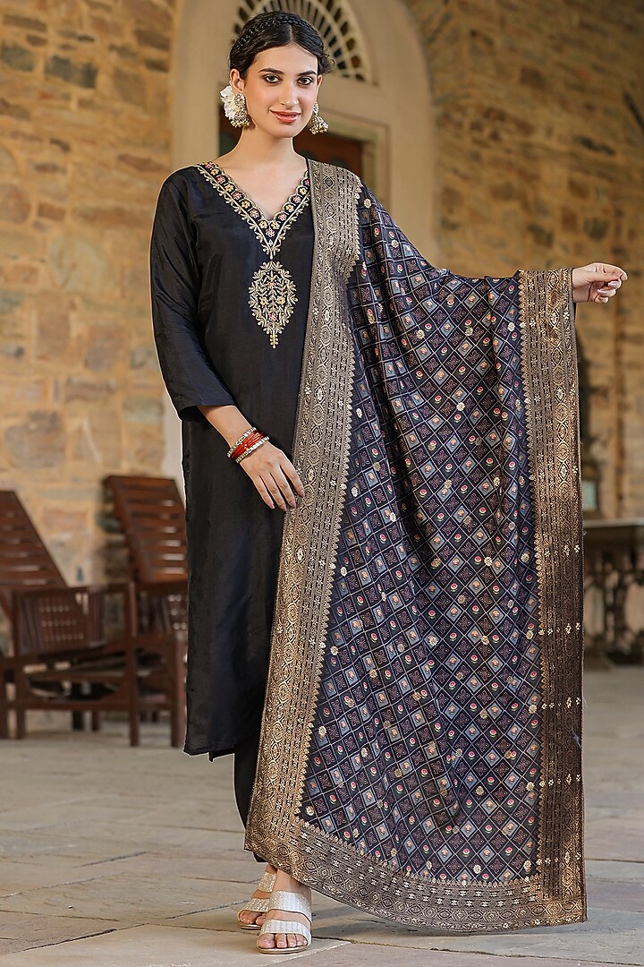 Black Russian Silk Jacquard Sequins Embellished Kurta Set by Scakhi Luxe at Pernia's Pop Up Shop