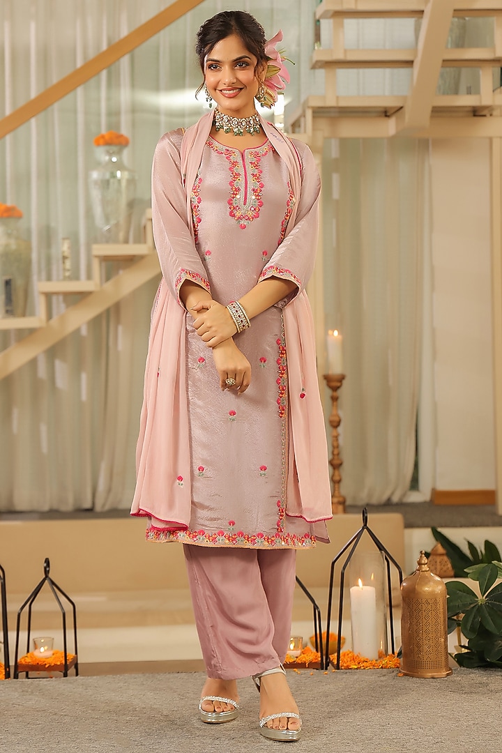 Lavender Shimmer Tissue Thread & Zari Embroidered Kurta Set by Scakhi Luxe at Pernia's Pop Up Shop