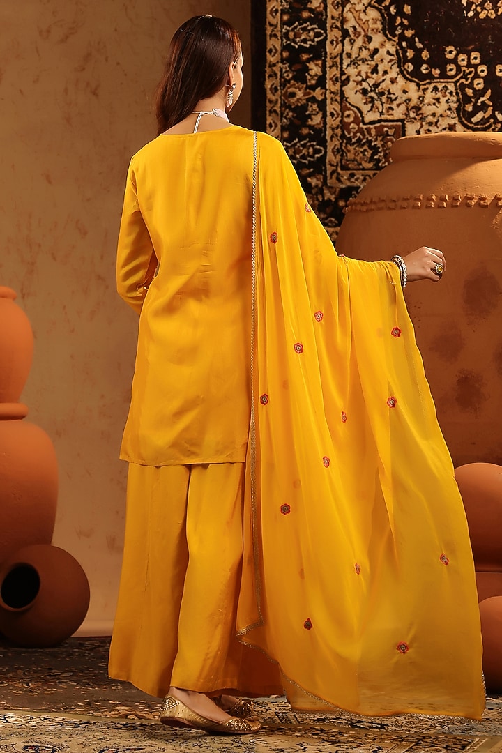 Mustard Shantoon Sharara Set by Scakhi Luxe at Pernia's Pop Up Shop