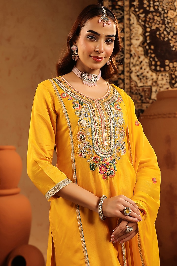 Mustard Shantoon Sharara Set by Scakhi Luxe at Pernia's Pop Up Shop