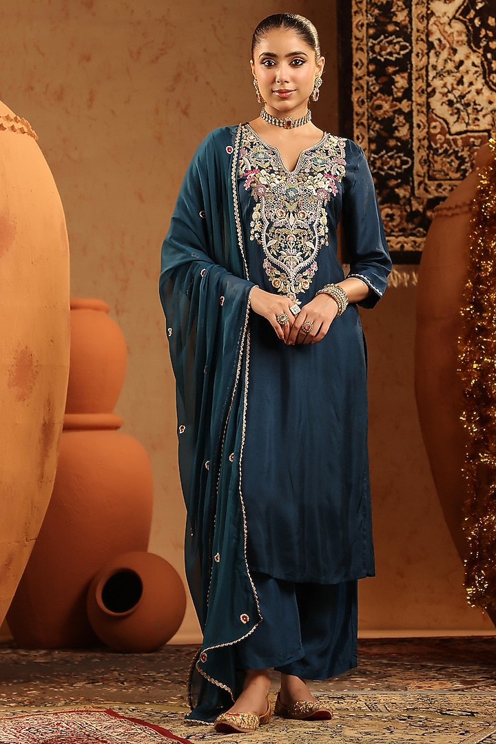 Teal Russian Silk Thread & Sequin Embroidered Kurta Set by Scakhi Luxe at Pernia's Pop Up Shop