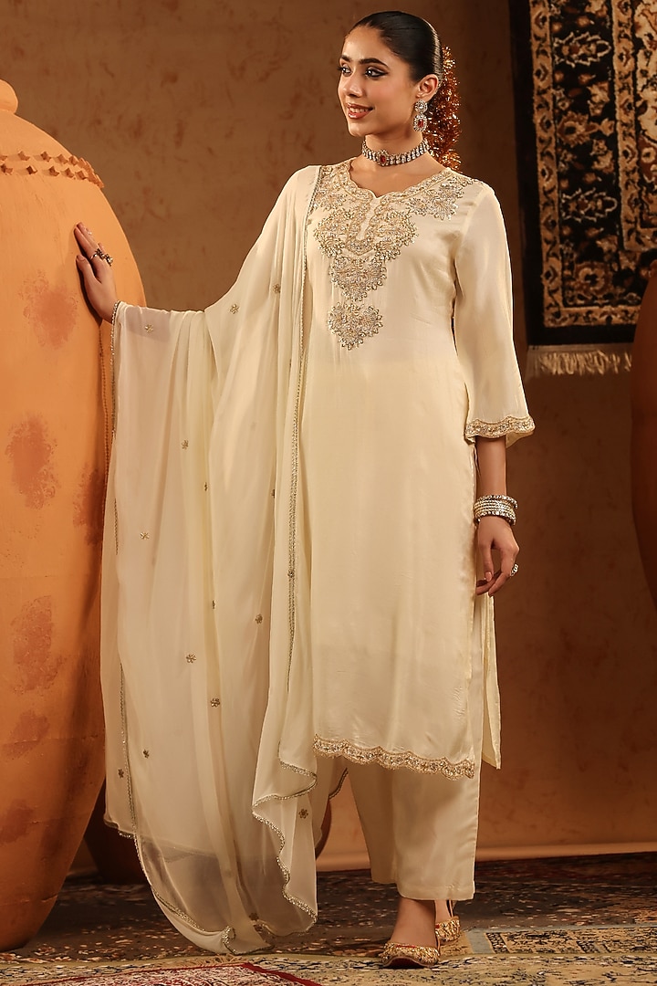 Ivory Russian Silk Zari Embroidered Kurta Set by Scakhi Luxe at Pernia's Pop Up Shop