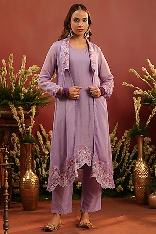Lavender Organza Silk Embroidered Cape Set by Scakhi Luxe