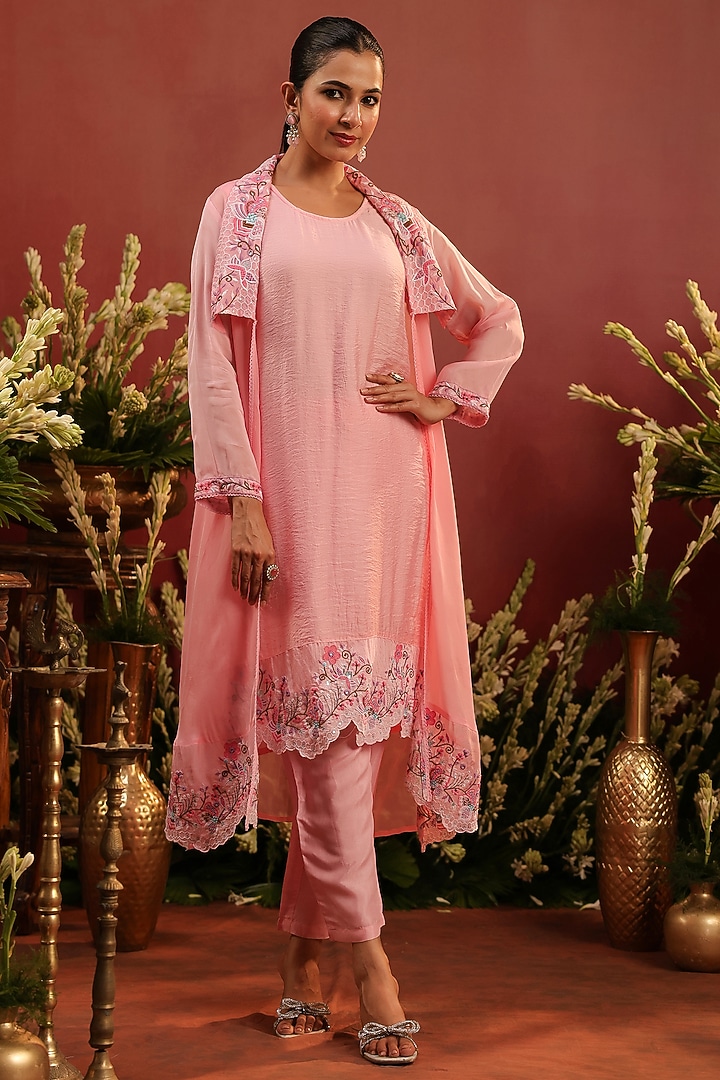 Pink Organza Silk Embroidered Cape Set by Scakhi Luxe at Pernia's Pop Up Shop
