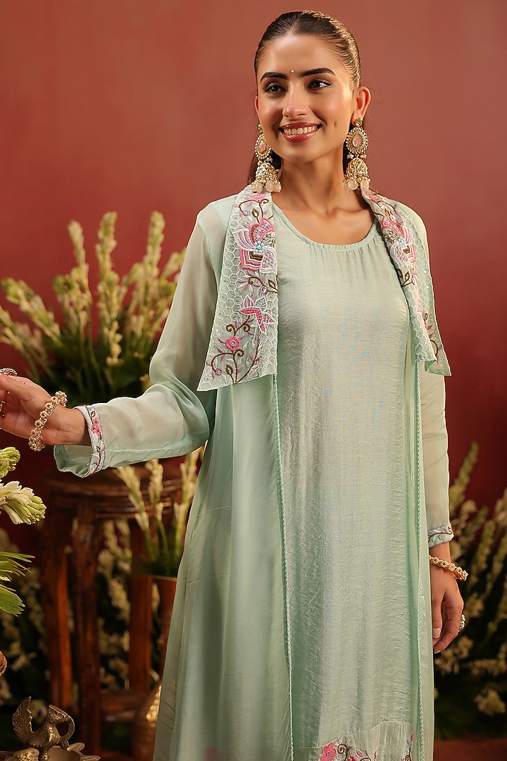 Sea Green Organza Silk Embroidered Cape Set by Scakhi Luxe at Pernia's Pop Up Shop