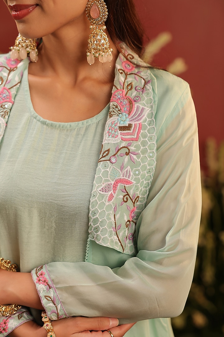 Sea Green Organza Silk Embroidered Cape Set by Scakhi Luxe at Pernia's Pop Up Shop