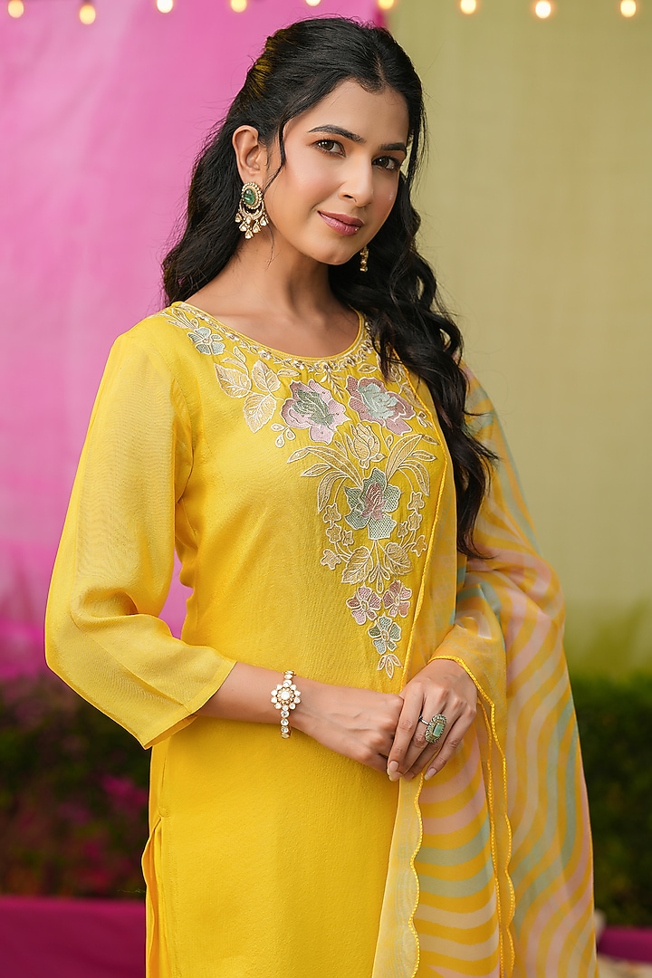 Yellow Shimmer Tissue Floral Embroidered Kurta Set by Scakhi Luxe at Pernia's Pop Up Shop