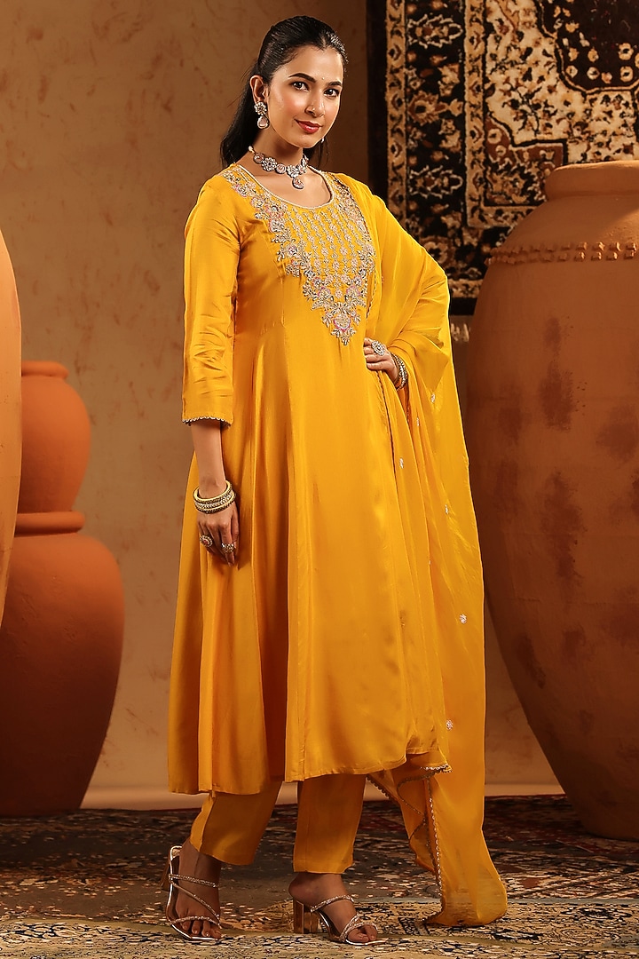 Yellow Russian Silk Thread Embroidered Anarkali Set by Scakhi Luxe at Pernia's Pop Up Shop