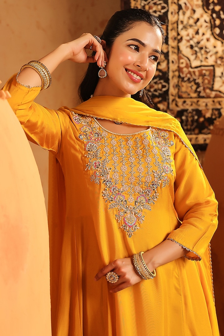 Yellow Russian Silk Thread Embroidered Anarkali Set by Scakhi Luxe at Pernia's Pop Up Shop
