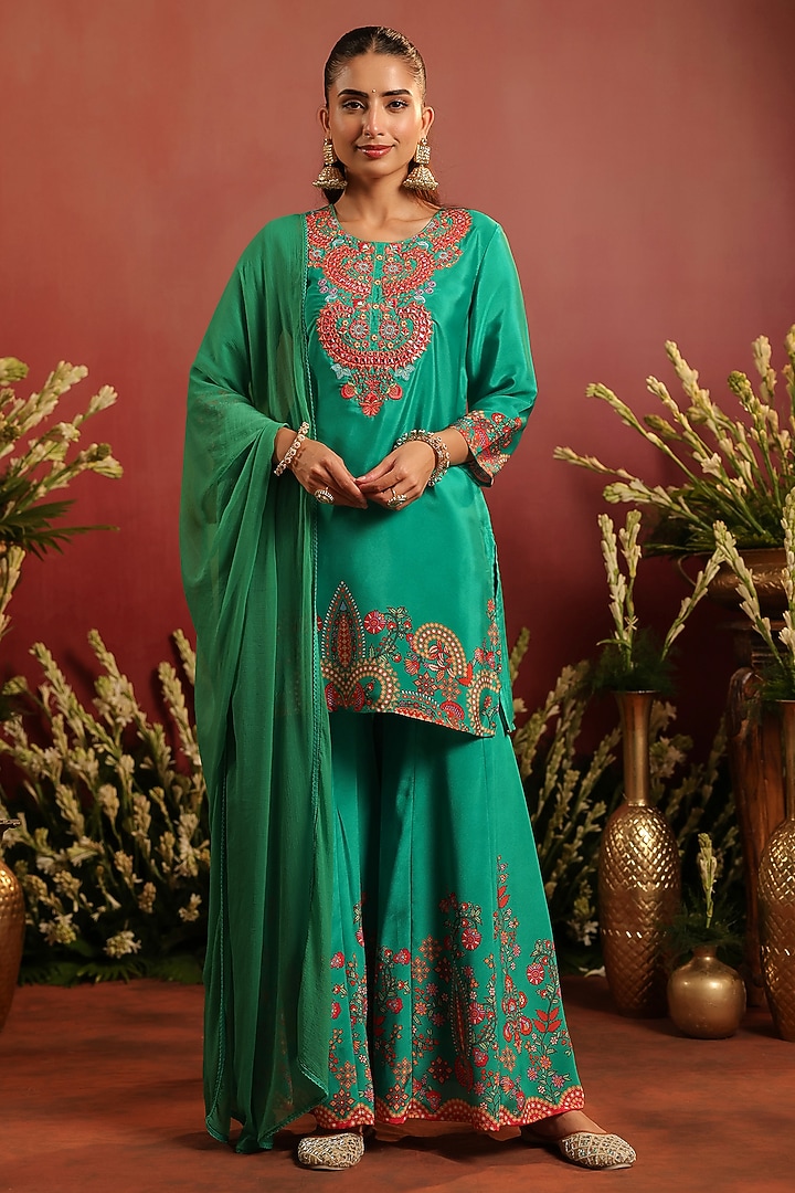 Green Crepe Silk Thread Embroidered Sharara Set by Scakhi Luxe at Pernia's Pop Up Shop