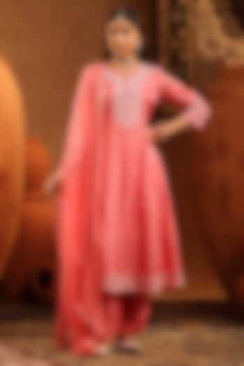 Mauve Russian Silk Thread Embroidered Anarkali Set by Scakhi Luxe at Pernia's Pop Up Shop