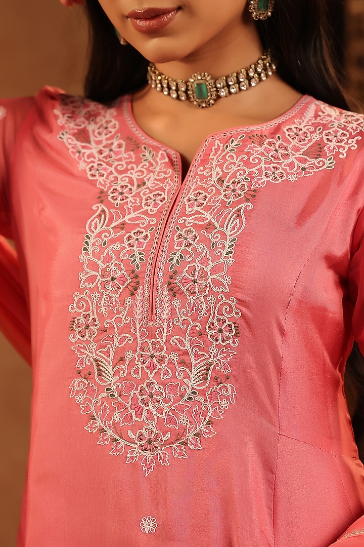 Mauve Russian Silk Thread Embroidered Anarkali Set by Scakhi Luxe at Pernia's Pop Up Shop